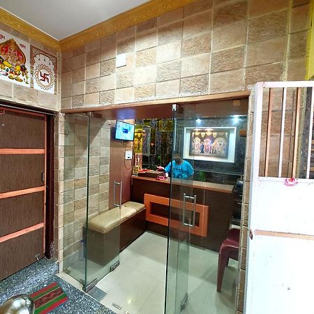 Goroomgo Sahoo Palace Puri - Prime Location Near Sea Beach - Excellent Service With Parking Facilities Экстерьер фото