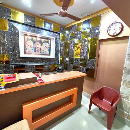 Goroomgo Sahoo Palace Puri - Prime Location Near Sea Beach - Excellent Service With Parking Facilities Экстерьер фото
