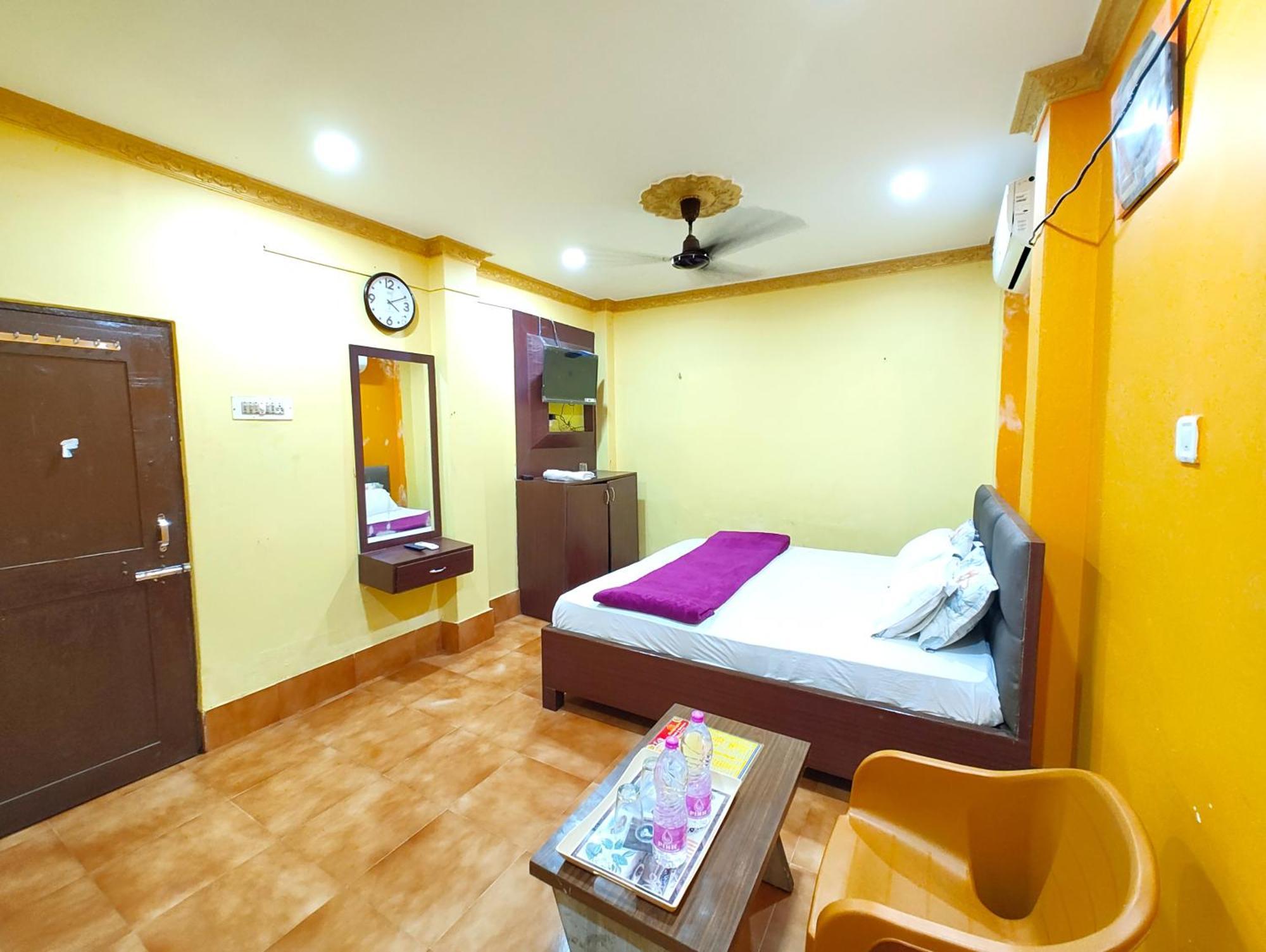 Goroomgo Sahoo Palace Puri - Prime Location Near Sea Beach - Excellent Service With Parking Facilities Экстерьер фото