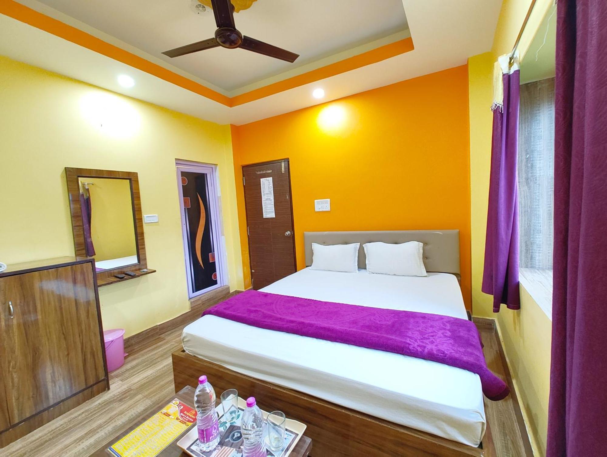 Goroomgo Sahoo Palace Puri - Prime Location Near Sea Beach - Excellent Service With Parking Facilities Экстерьер фото