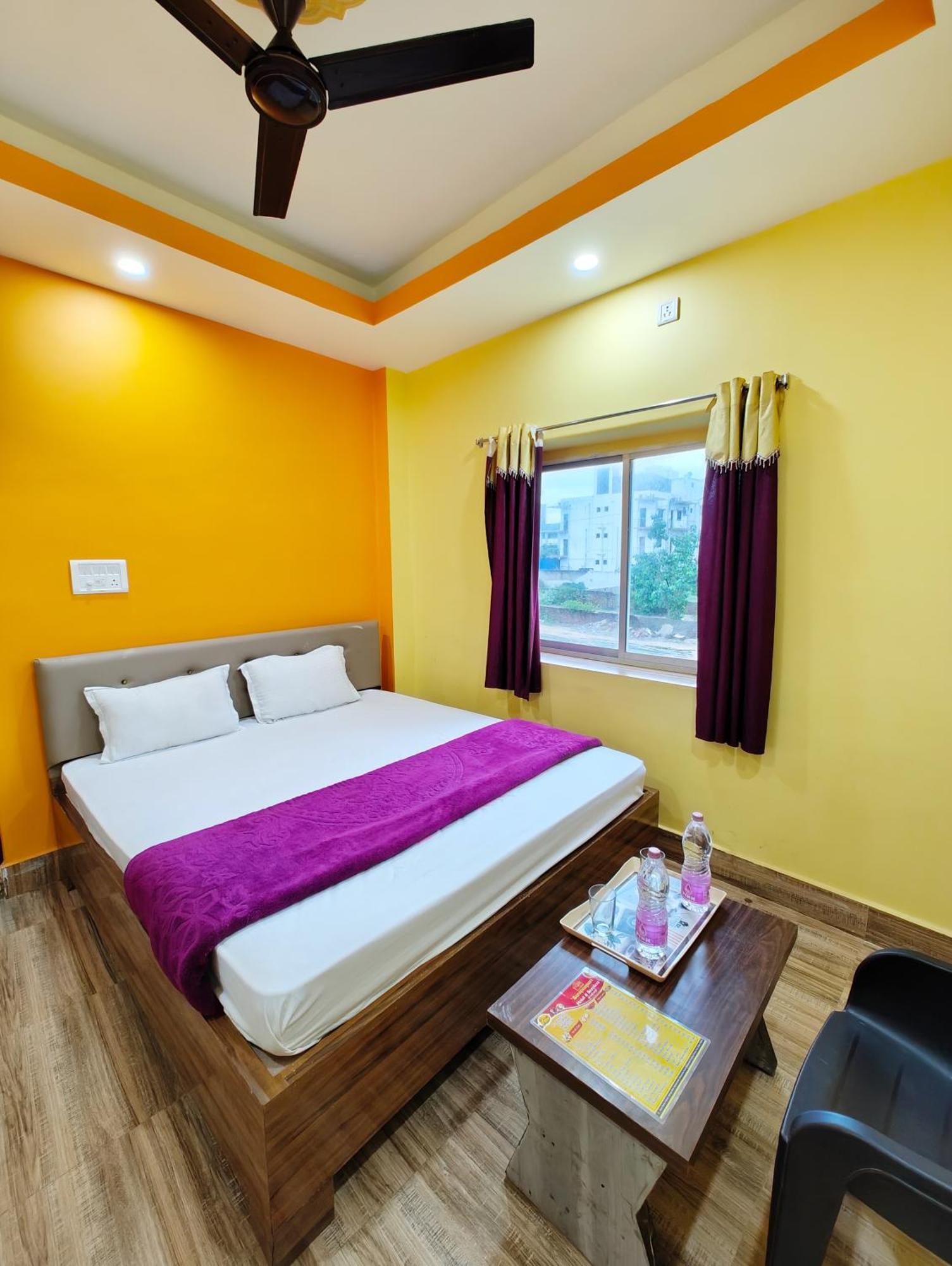 Goroomgo Sahoo Palace Puri - Prime Location Near Sea Beach - Excellent Service With Parking Facilities Экстерьер фото