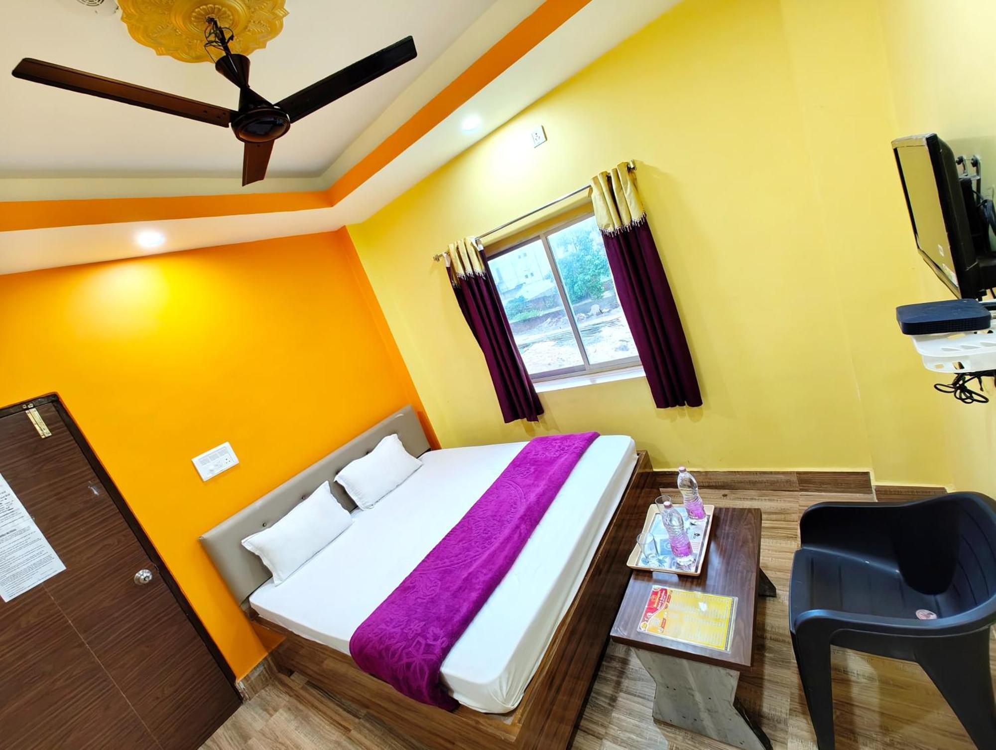 Goroomgo Sahoo Palace Puri - Prime Location Near Sea Beach - Excellent Service With Parking Facilities Экстерьер фото